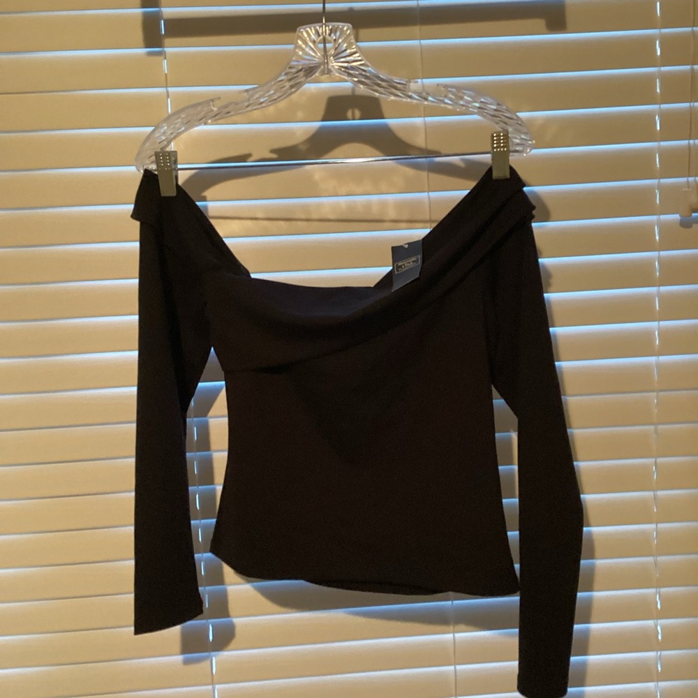 Black Off the shoulder crop top